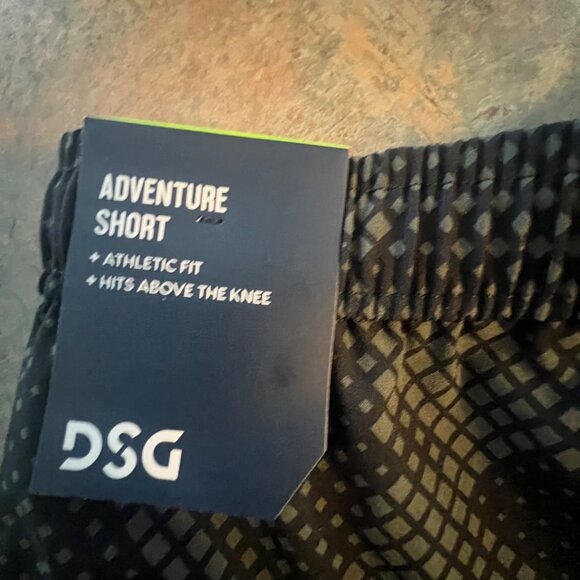 DSG Athletic Fit Shorts, Small 8-9, Black & Gray - Picture 5 of 9